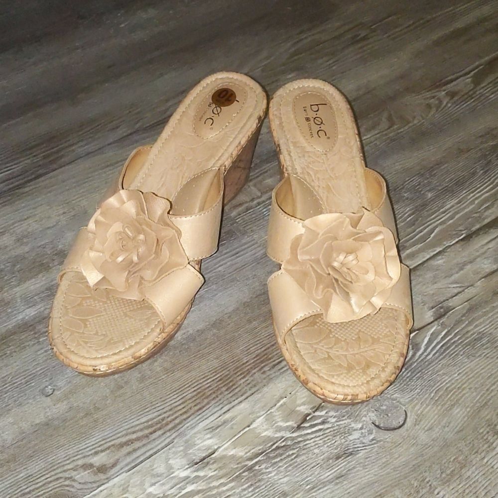 B.O.C. Born Concept tan kork wedges Sz 10 NWOT